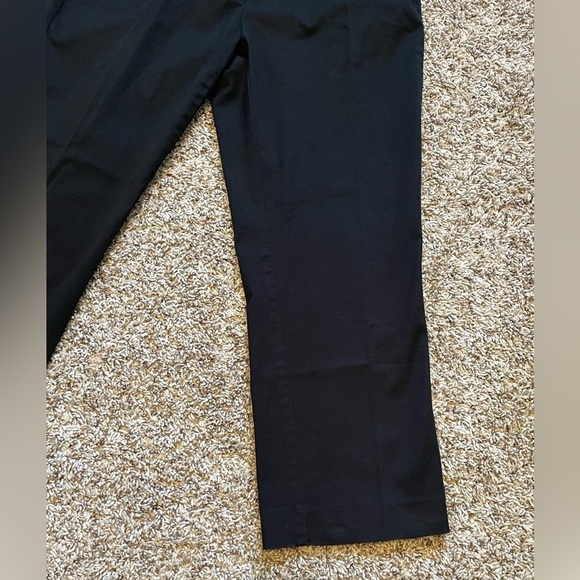 New York & Company Stretch Women’s Black Capri Pants. Size 4 - Picture 3 of 7